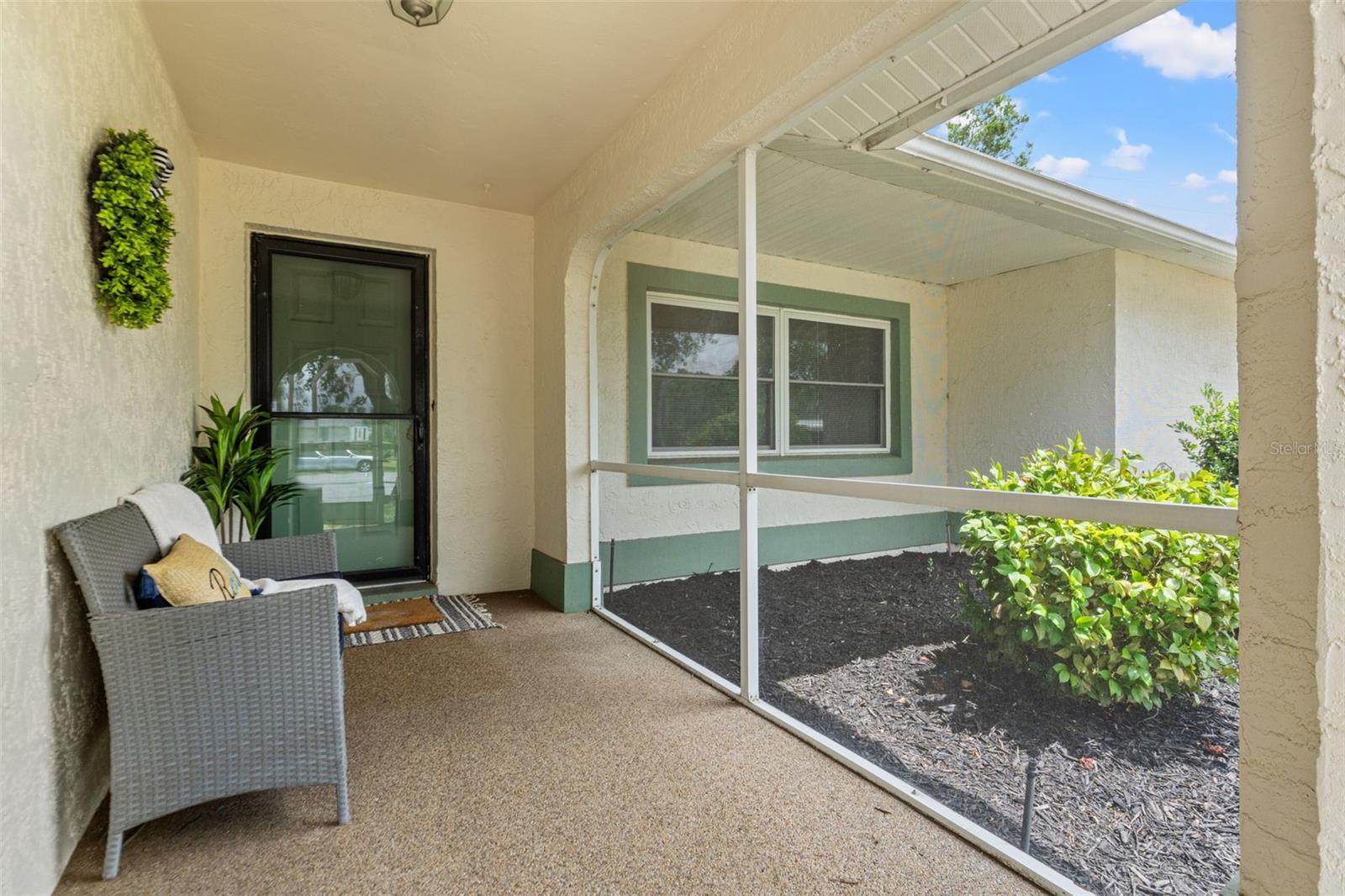 Listing photo id 22 for 3956 Tamarisk Point