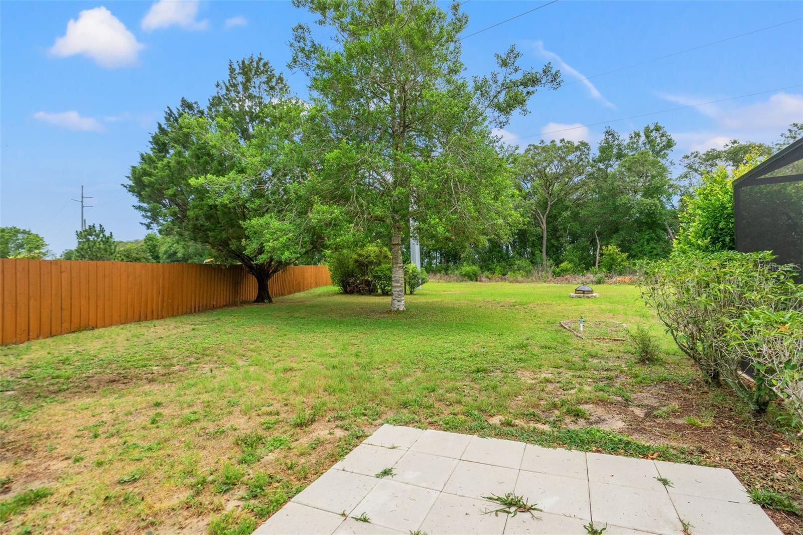 Listing photo id 29 for 3956 Tamarisk Point