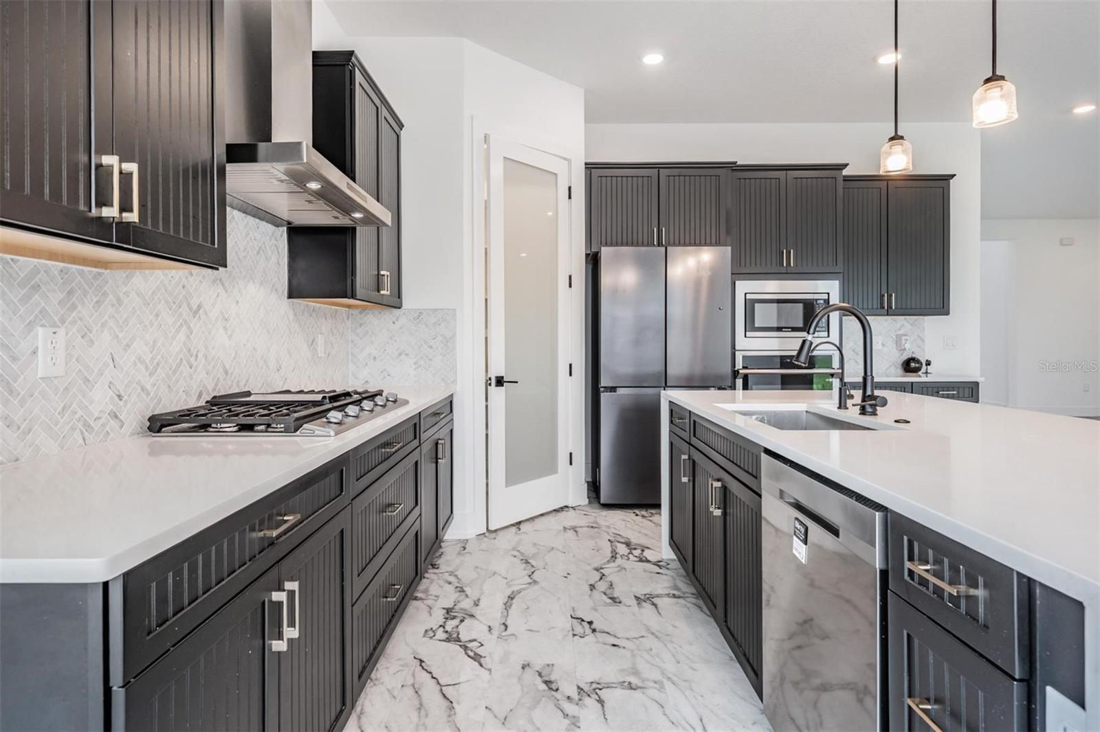 Image 11 of 56 For 8373 Ivy Stark Boulevard