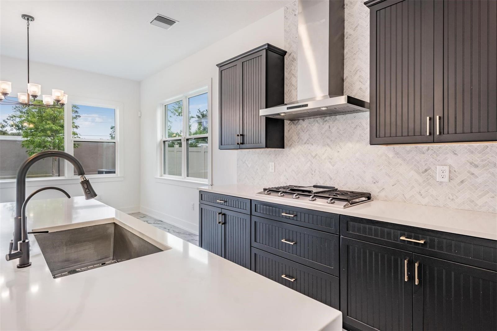 Image 13 of 56 For 8373 Ivy Stark Boulevard