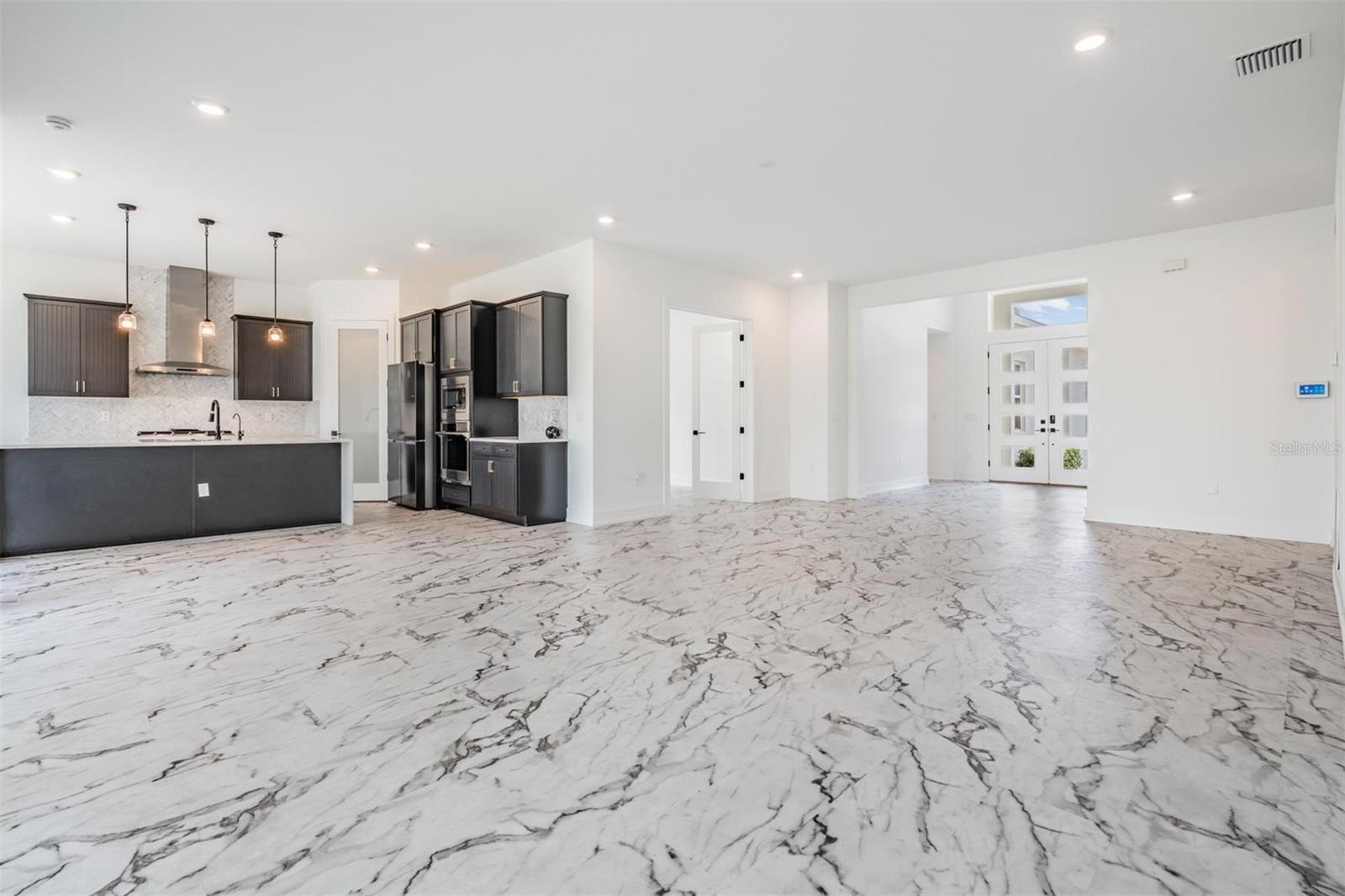 Image 16 of 56 For 8373 Ivy Stark Boulevard