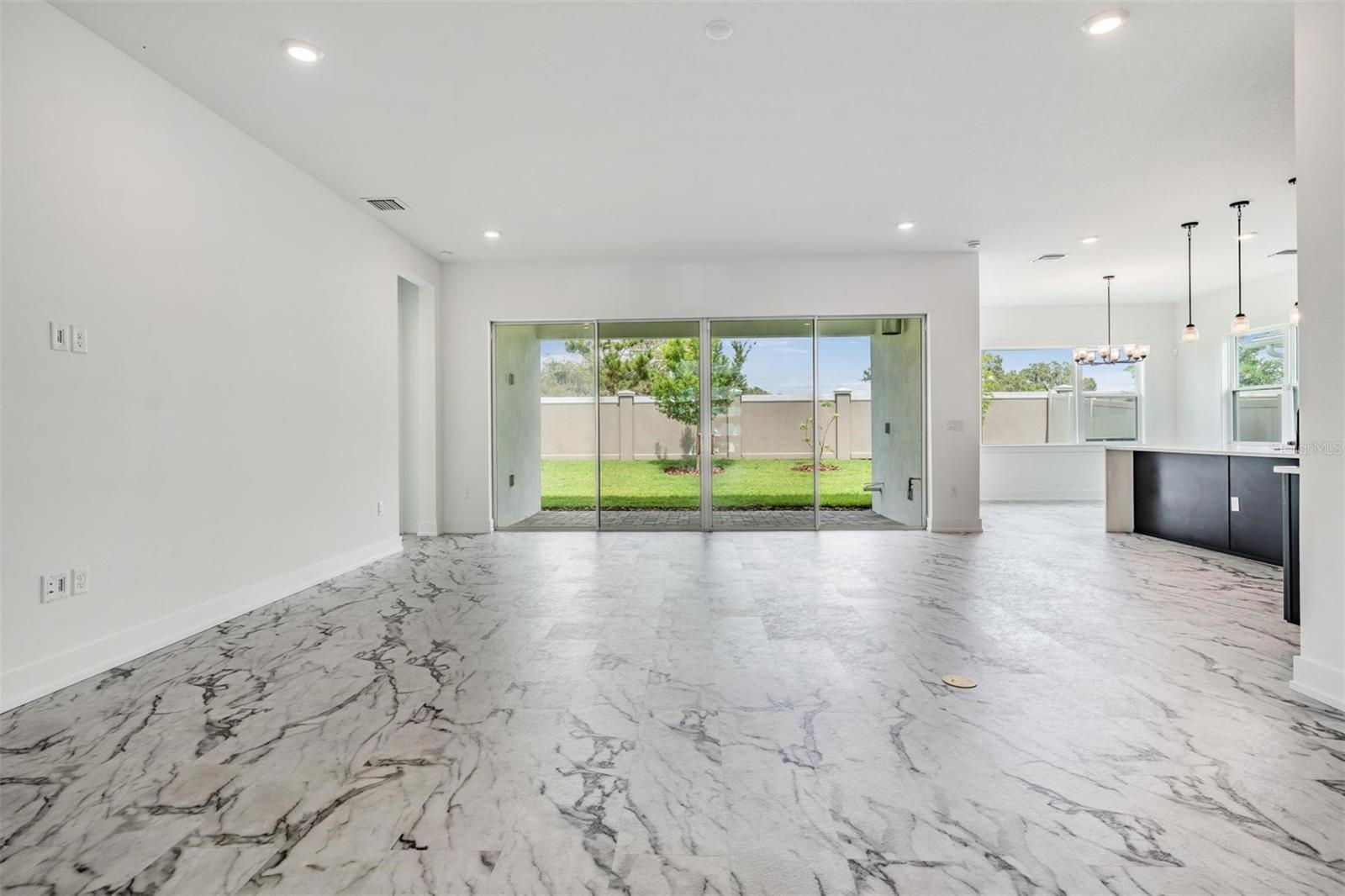 Image 20 of 56 For 8373 Ivy Stark Boulevard