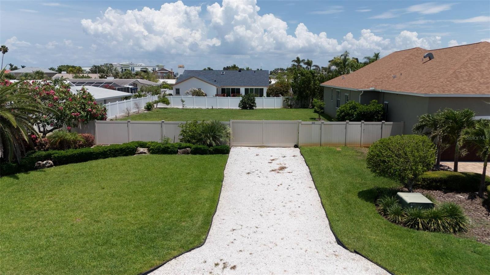 Image 2 of 20 For 343 7th Avenue N