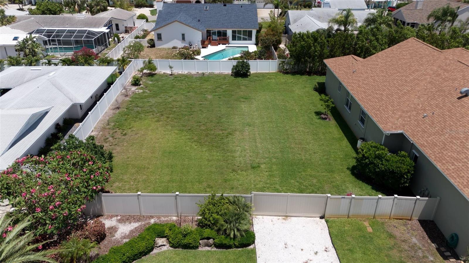 Image 3 of 20 For 343 7th Avenue N