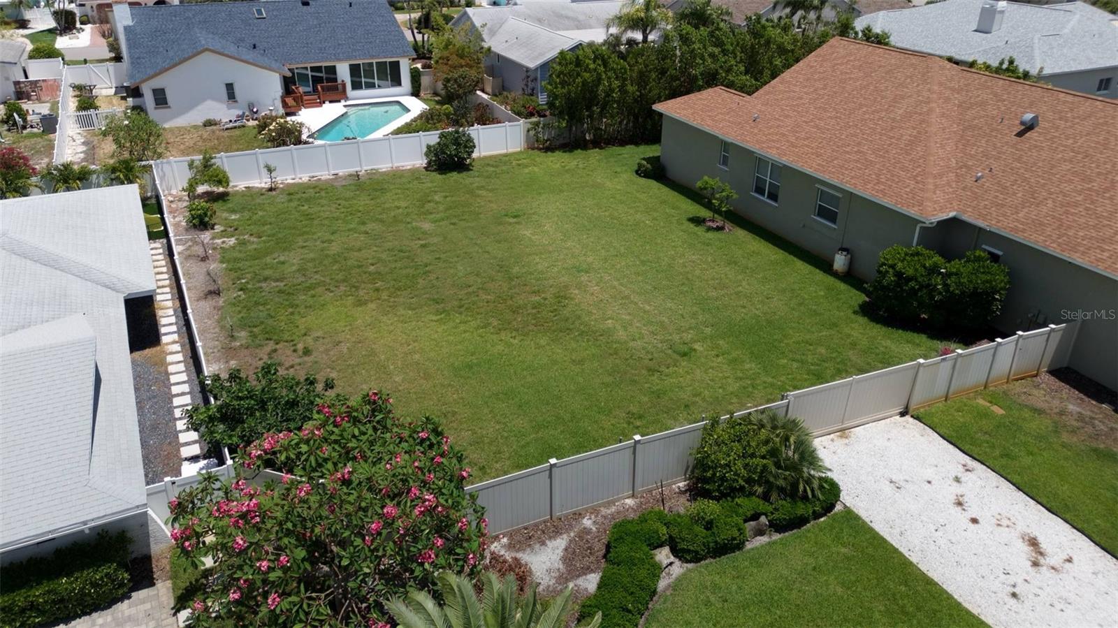 Image 4 of 20 For 343 7th Avenue N