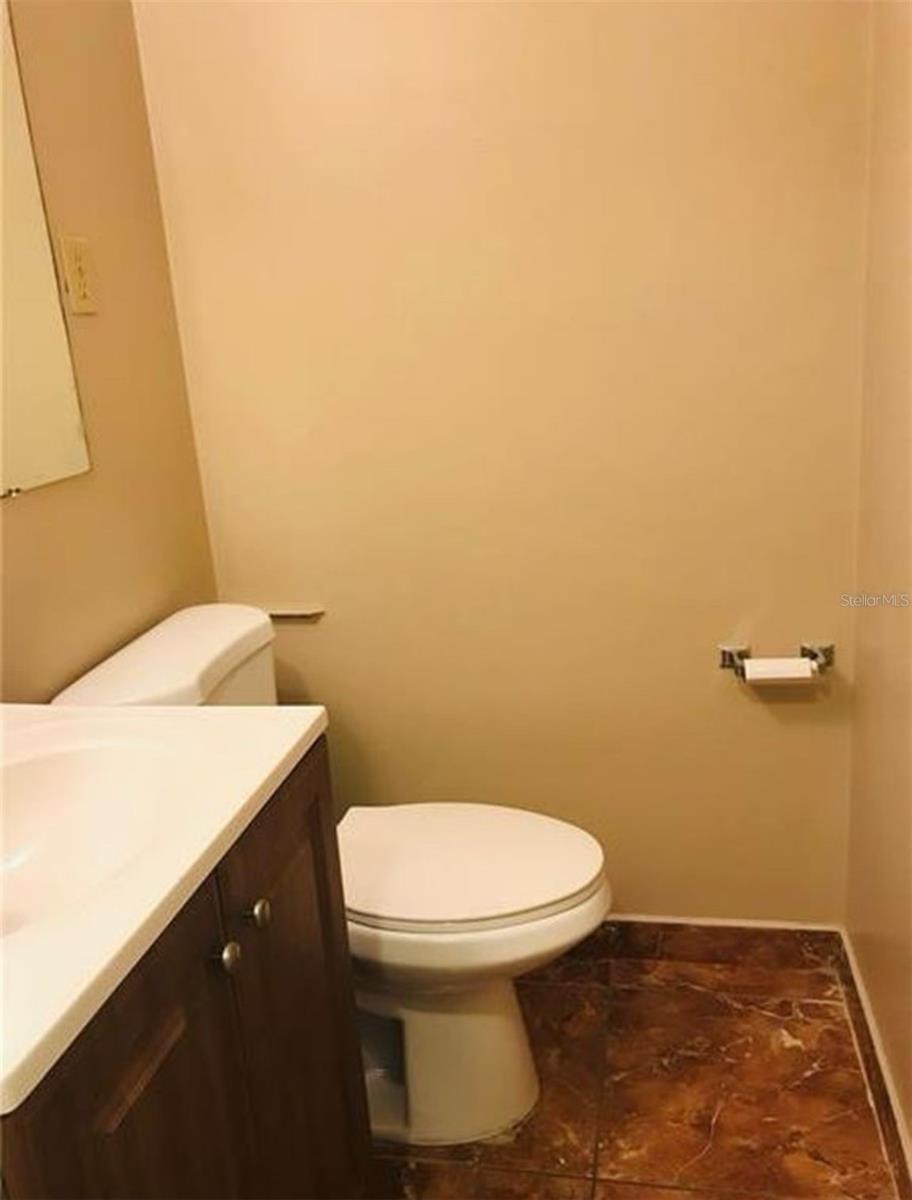 Image 14 of 20 For 10327 Oleander Drive