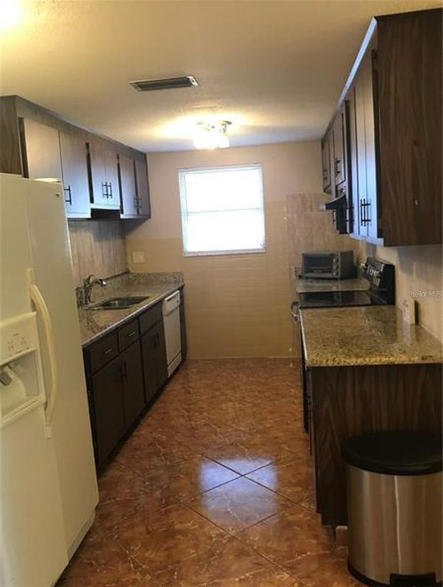Image 3 of 20 For 10327 Oleander Drive