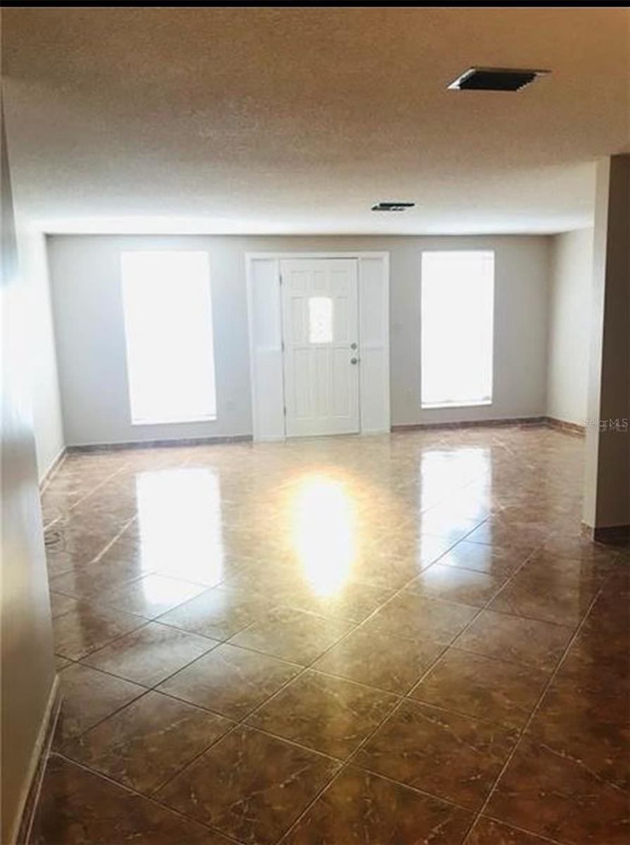 Image 6 of 20 For 10327 Oleander Drive