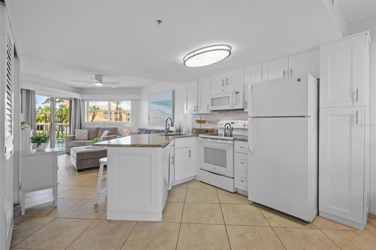 Image 5 of 43 For 5445 Gulf Boulevard 210