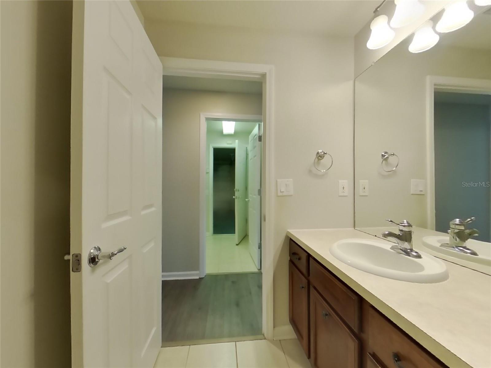 Image 12 of 16 For 872 Sea Holly Drive