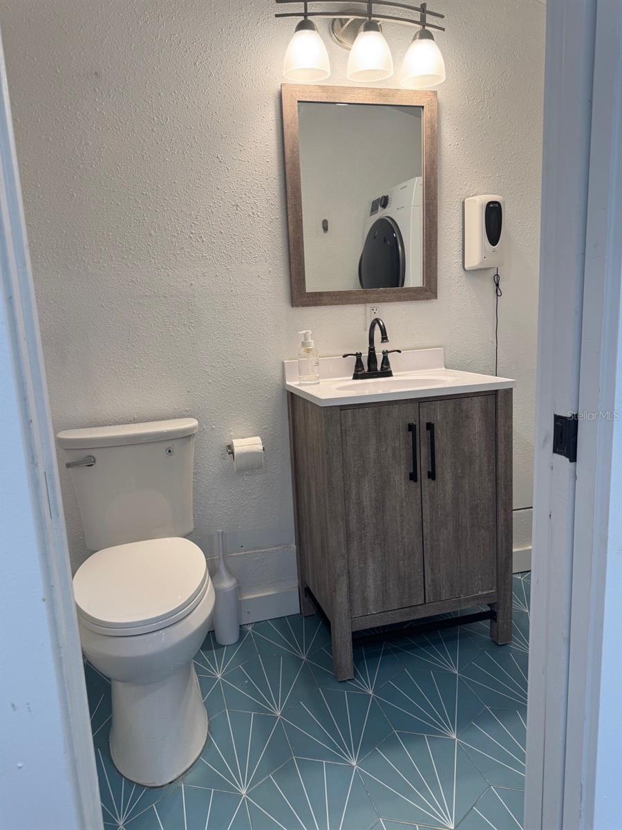 Image 18 of 20 For 213 Jean Street