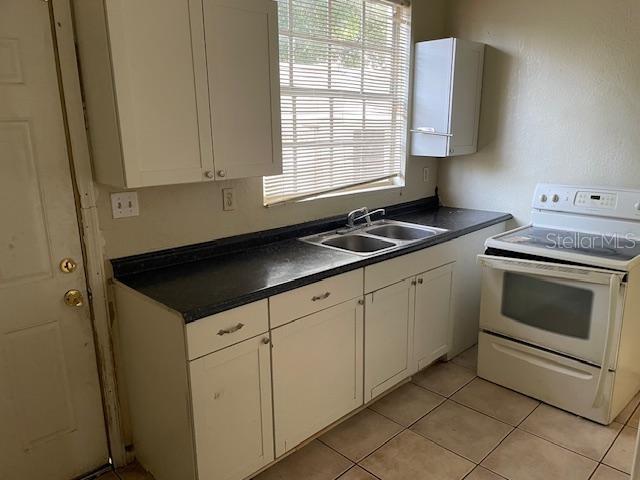 Image 2 of 12 For 2219 Durham Street