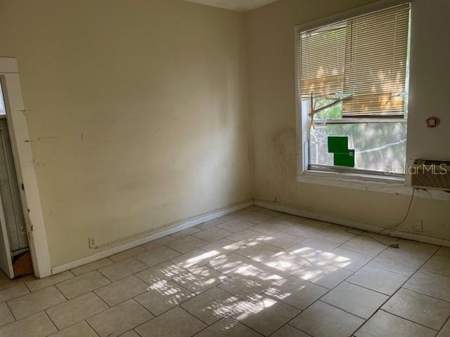 Image 9 of 12 For 2219 Durham Street