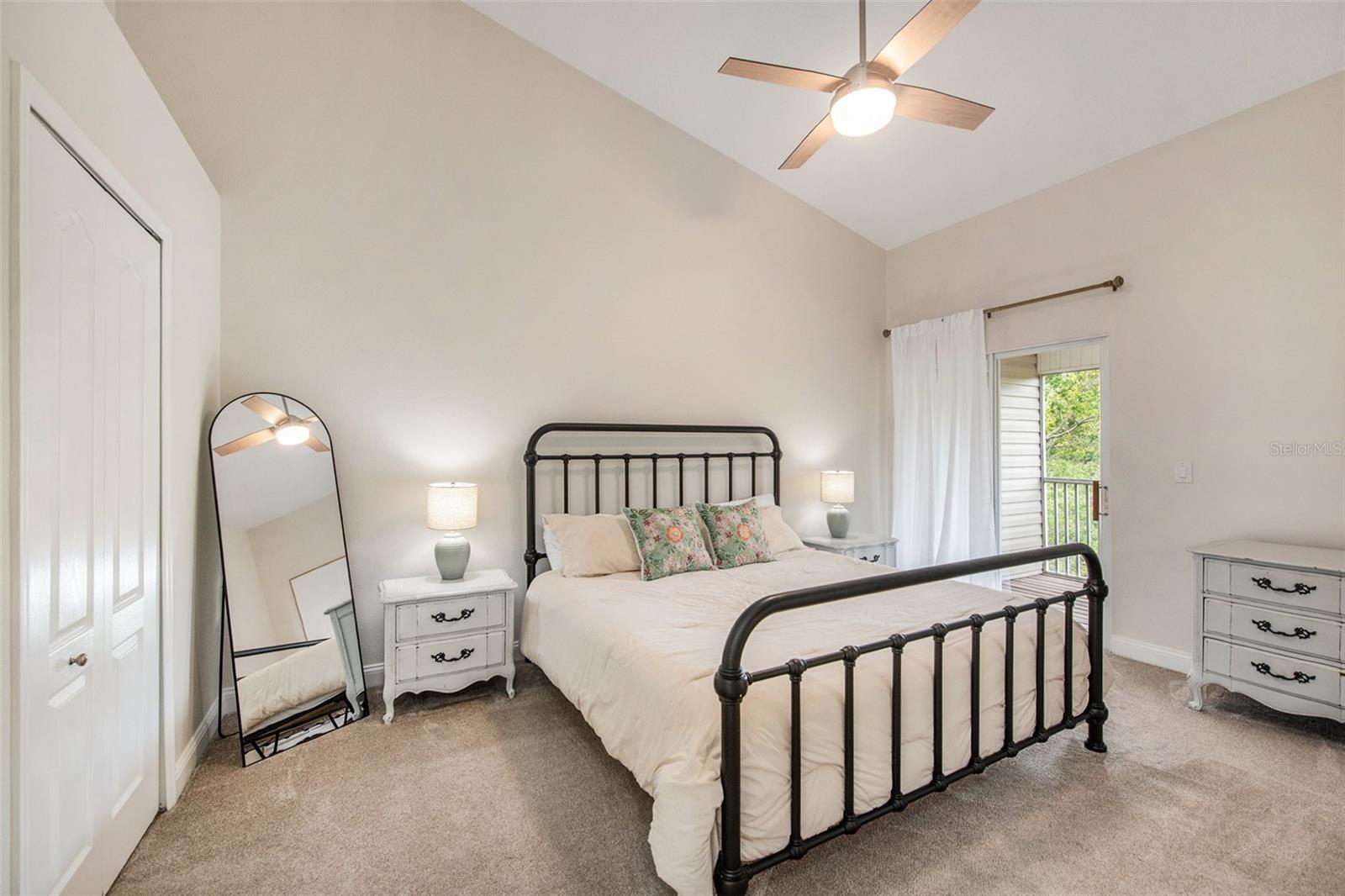 Listing photo id 10 for 3147 Oyster Bayou Way