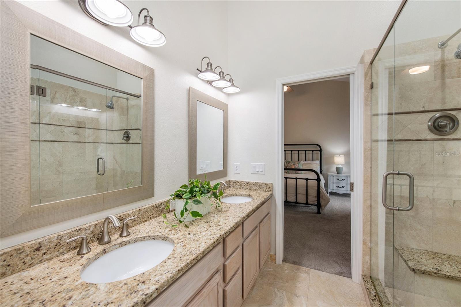 Listing photo id 12 for 3147 Oyster Bayou Way