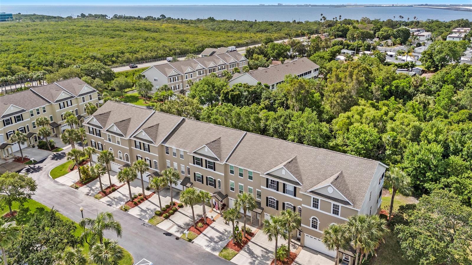 Listing photo id 22 for 3147 Oyster Bayou Way