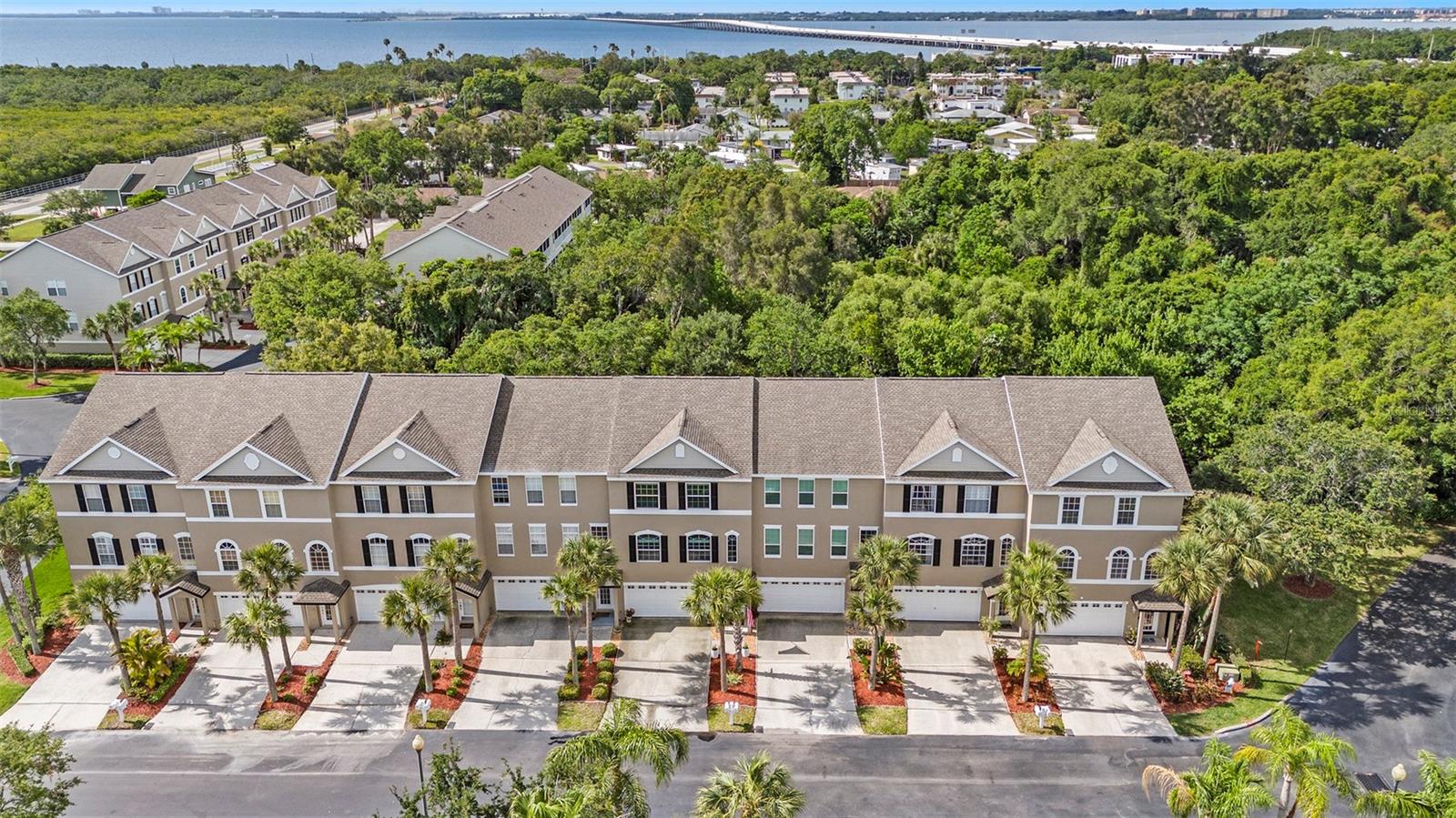 Listing photo id 23 for 3147 Oyster Bayou Way
