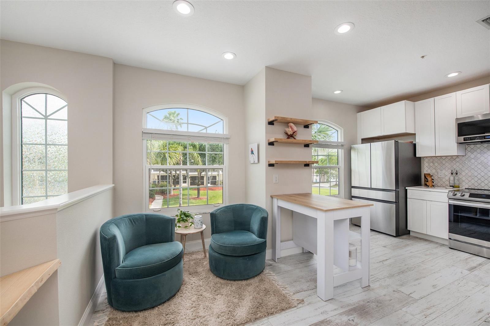 Listing photo id 2 for 3147 Oyster Bayou Way