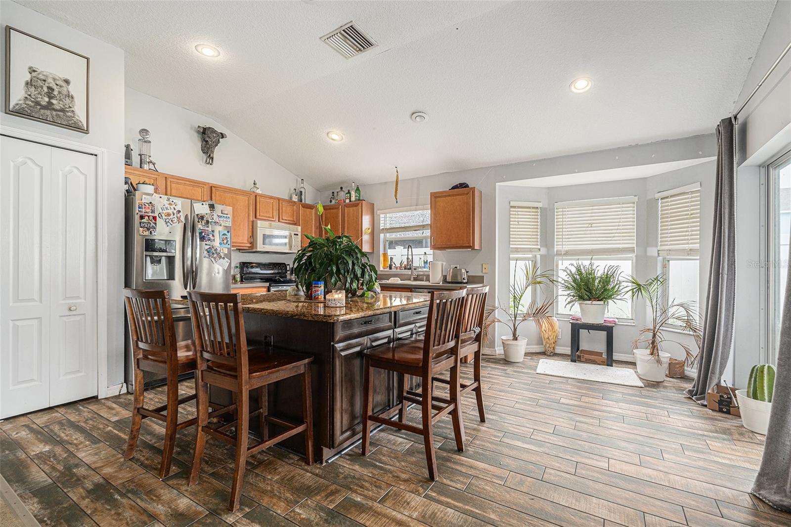 Image 5 of 18 For 8217 Canterbury Lake Boulevard