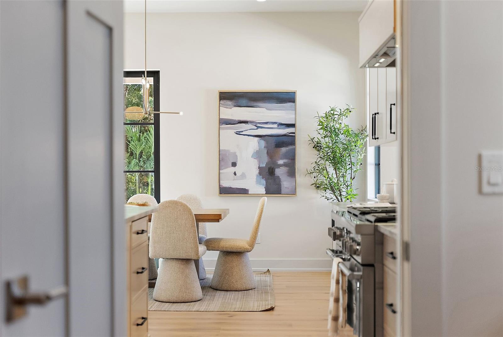 Image 16 of 70 For 924 42nd Avenue N