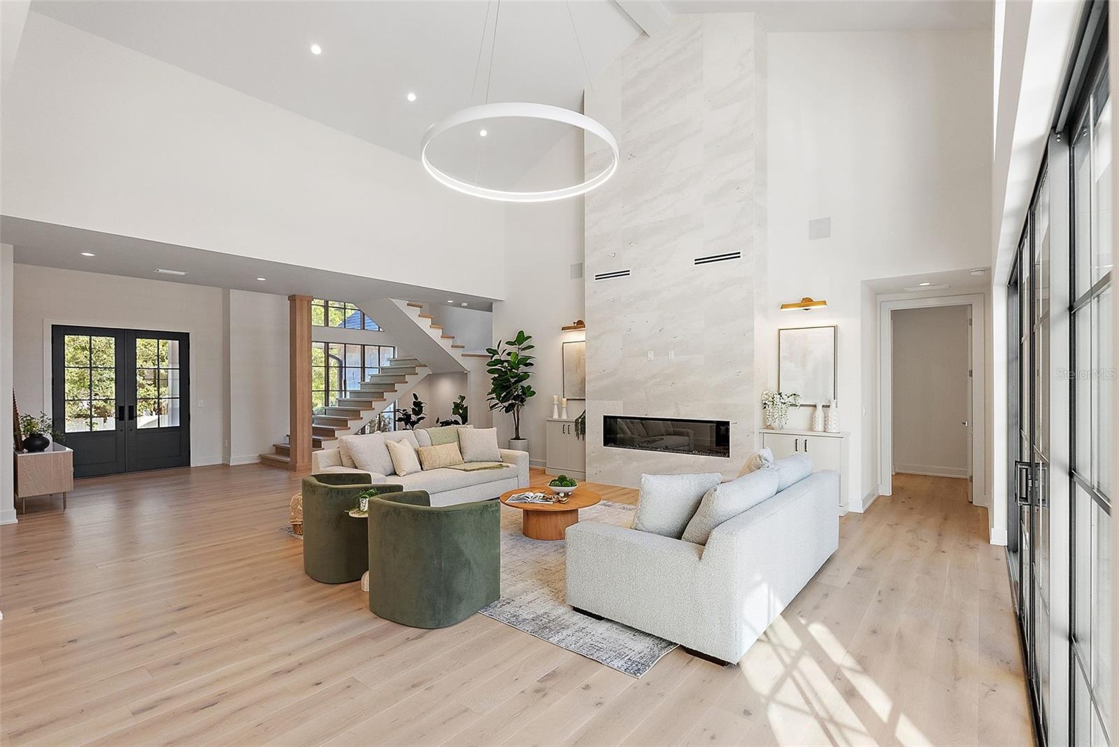 Image 4 of 70 For 924 42nd Avenue N