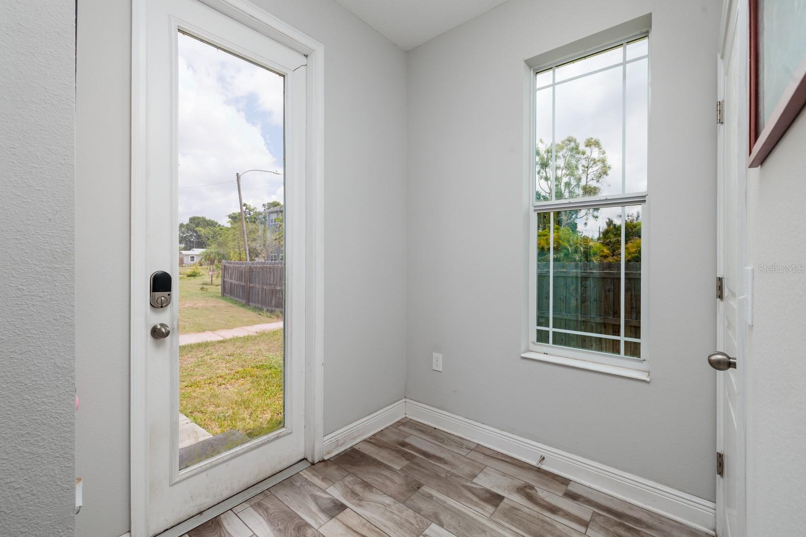 Image 14 of 32 For 4301 5th Avenue N
