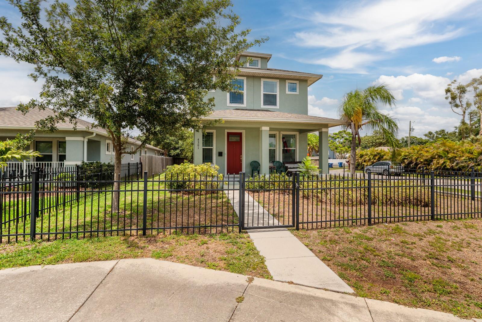 Image 2 of 32 For 4301 5th Avenue N