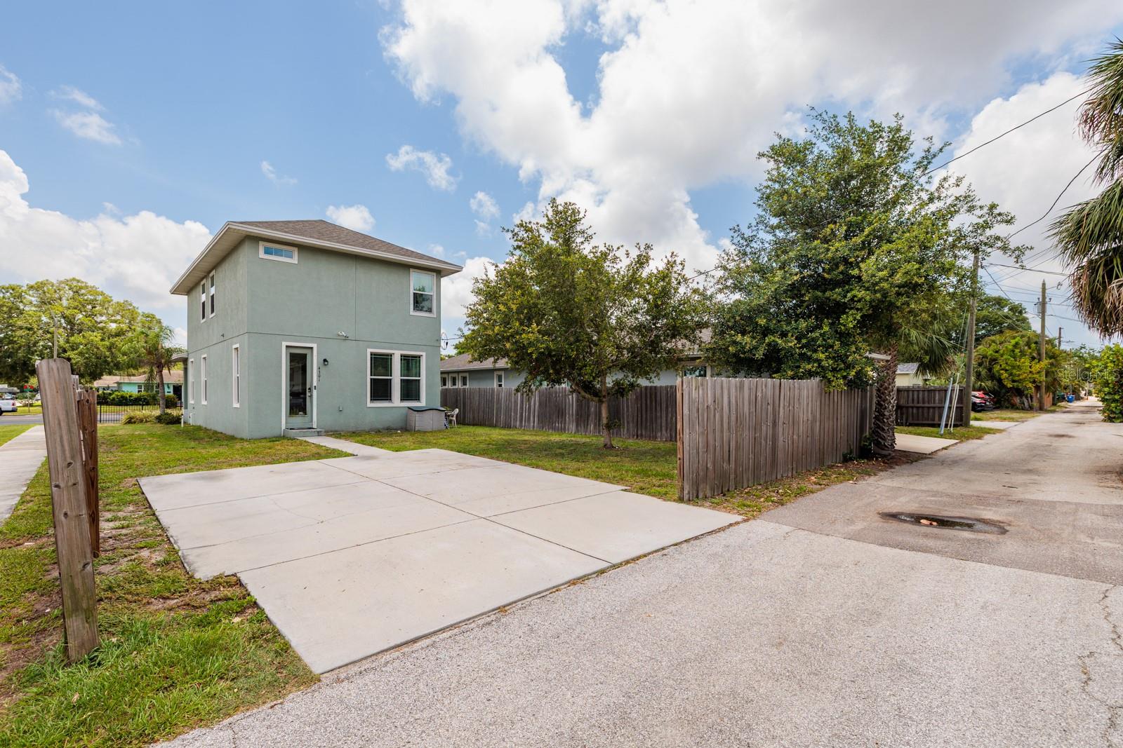 Image 24 of 32 For 4301 5th Avenue N