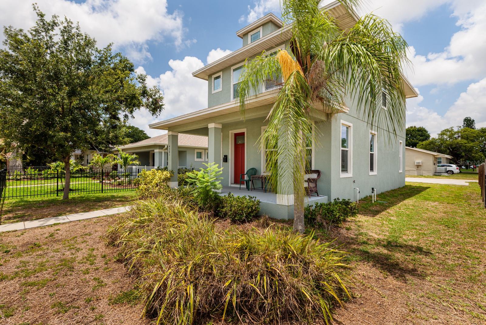 Image 4 of 32 For 4301 5th Avenue N