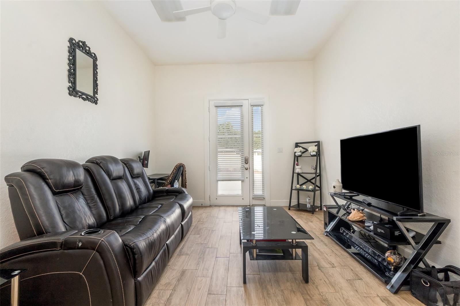 Image 32 of 43 For 629 Orange Valley Lane