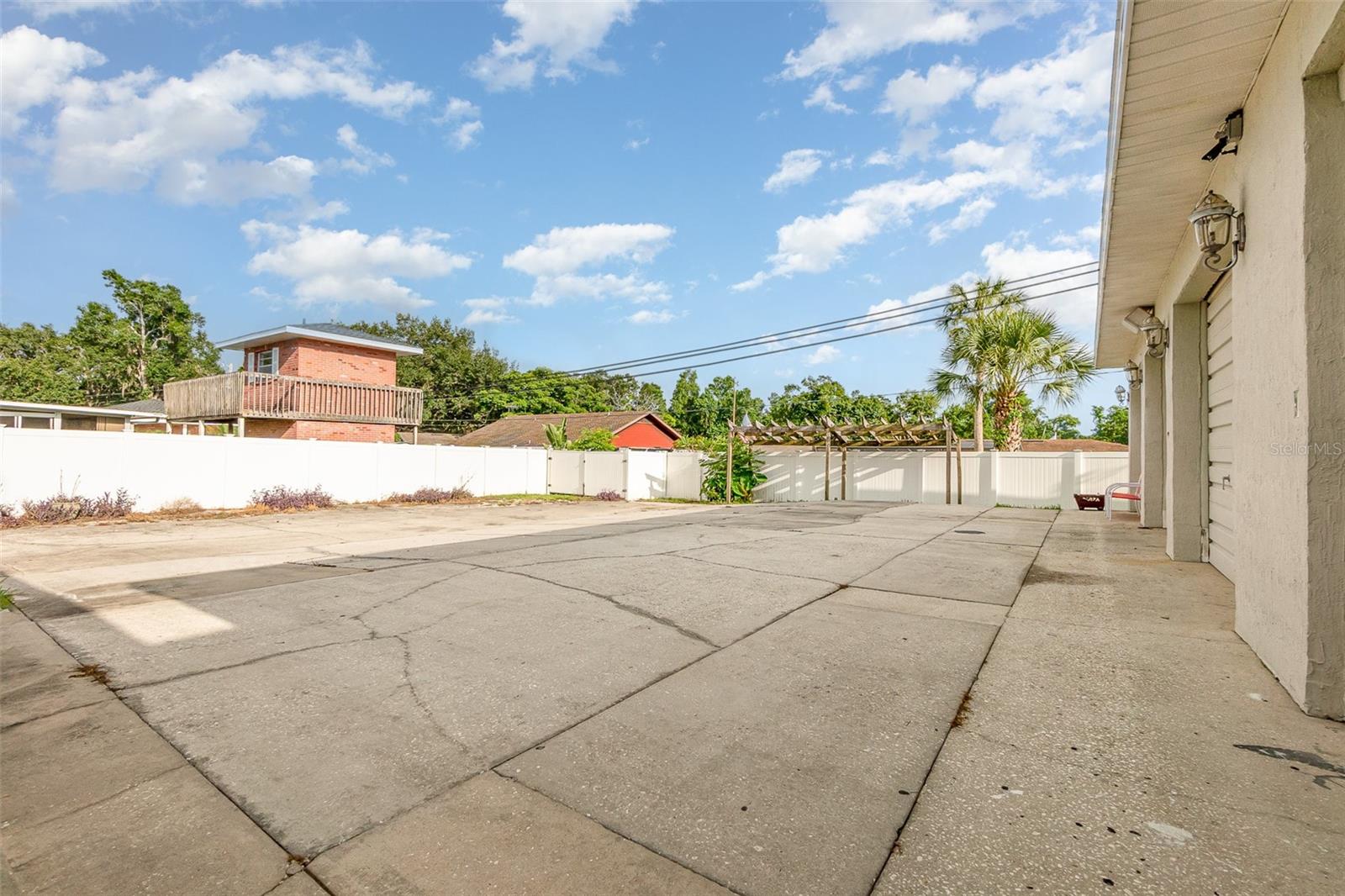 Image 34 of 43 For 629 Orange Valley Lane