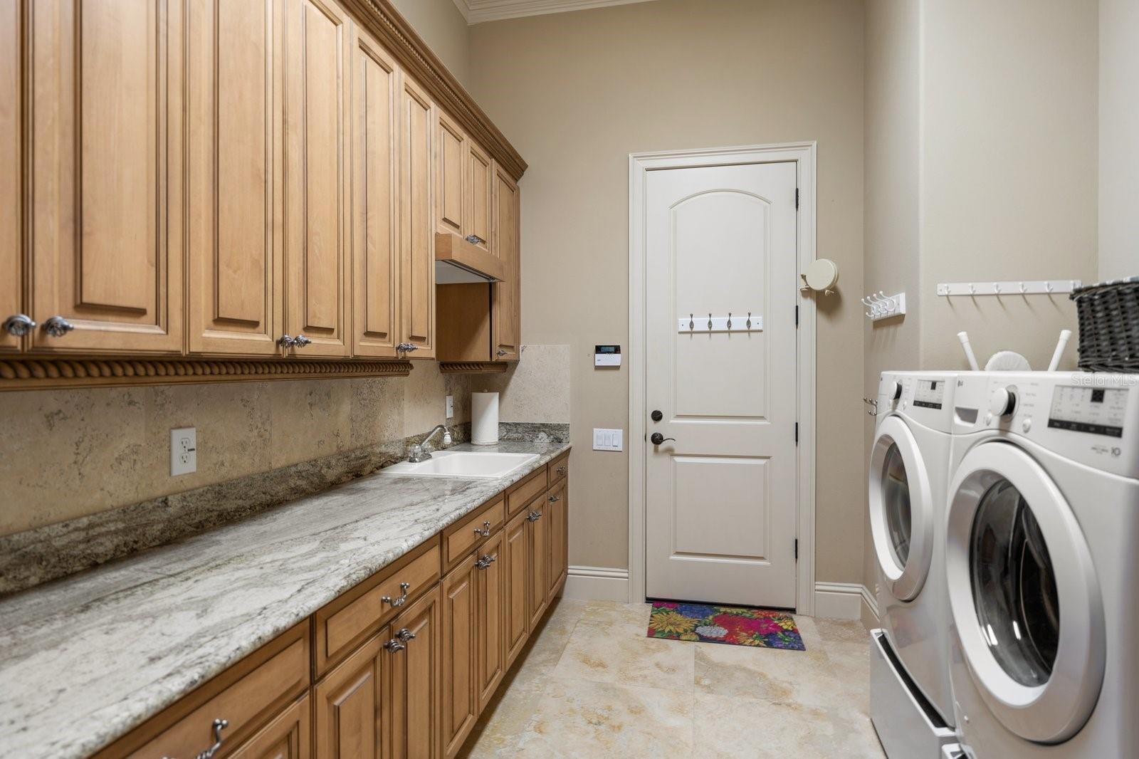 Image 38 of 62 For 841 Ponce De Leon Drive