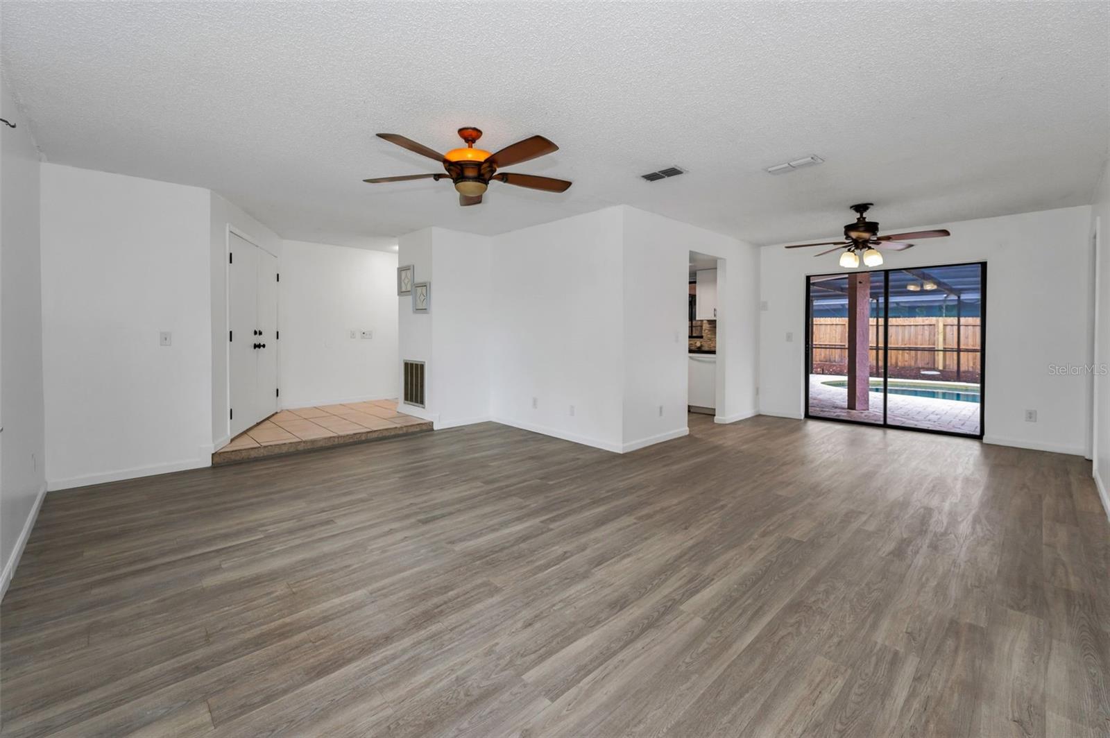 Image 14 of 60 For 2063 Ridgecrest Drive