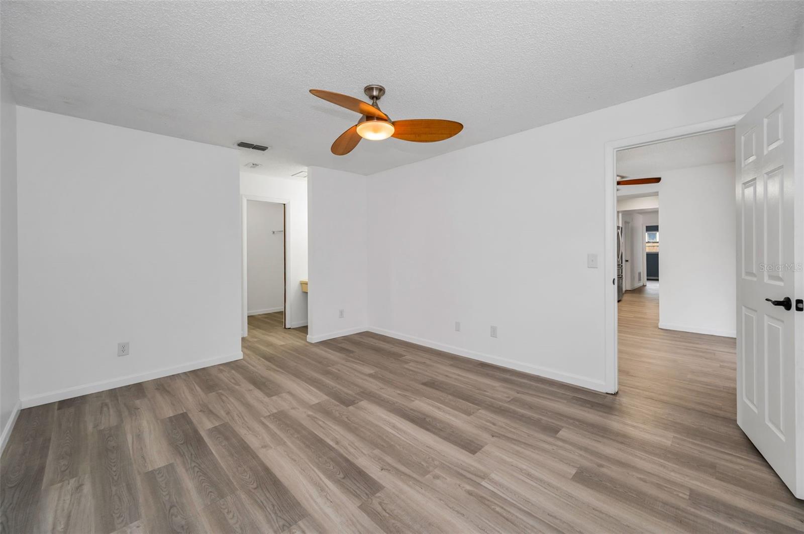 Image 34 of 60 For 2063 Ridgecrest Drive