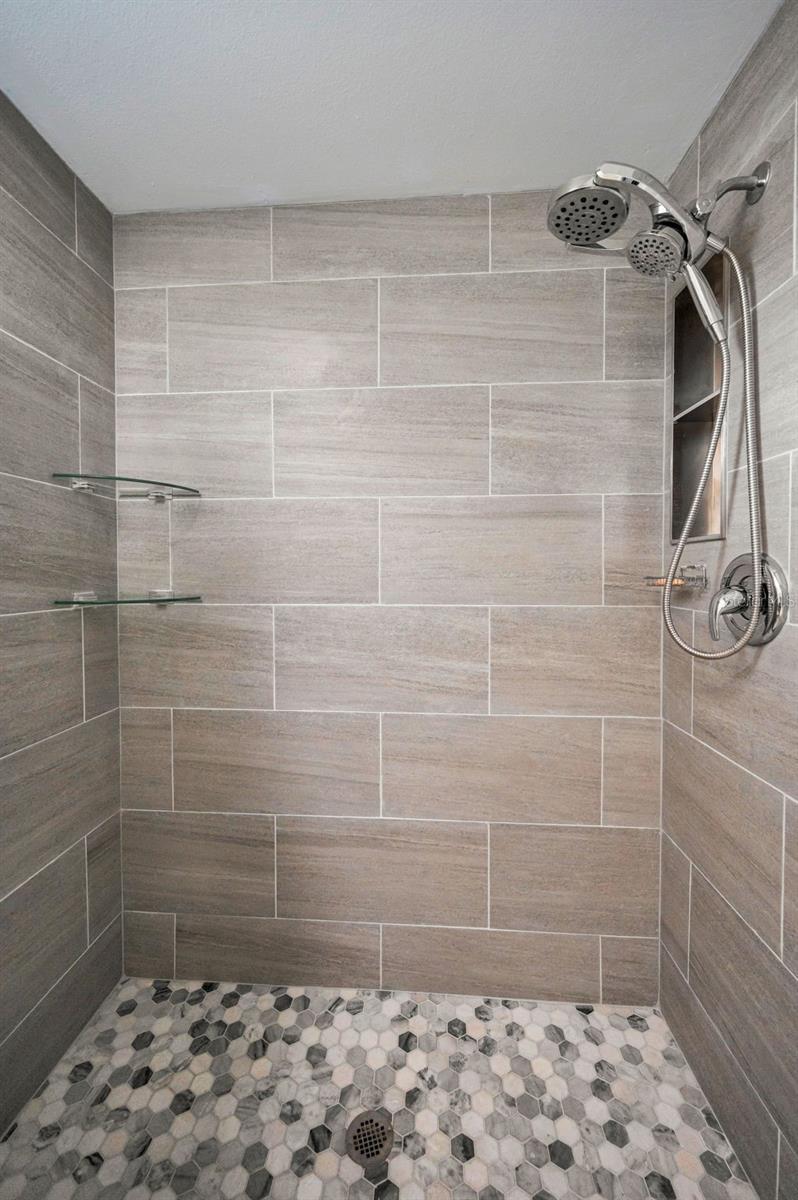 Image 38 of 60 For 2063 Ridgecrest Drive