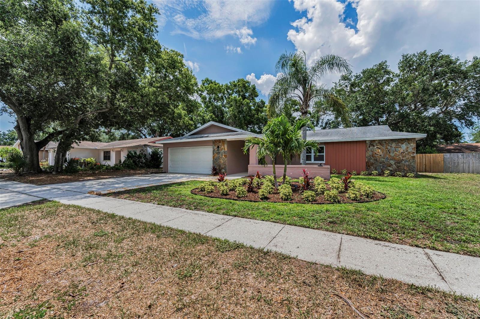 Image 5 of 60 For 2063 Ridgecrest Drive