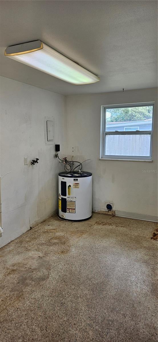 Listing photo id 13 for 4754 17th Street