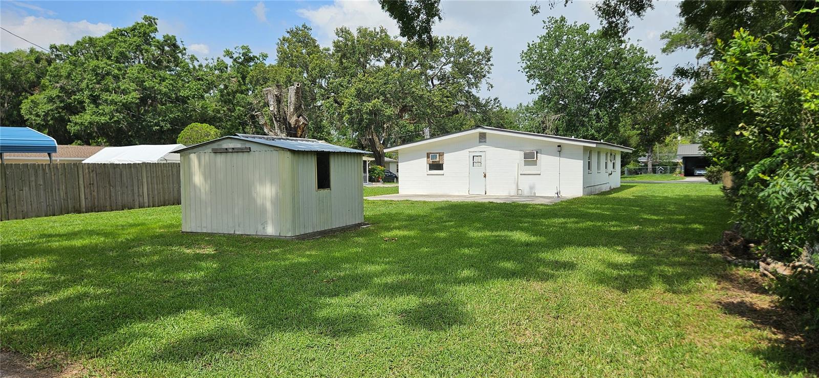Listing photo id 3 for 4754 17th Street