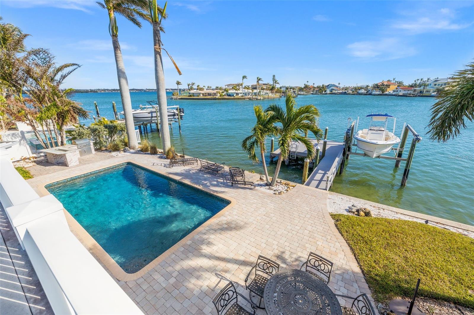 Image 13 of 19 For 17077 Dolphin Drive