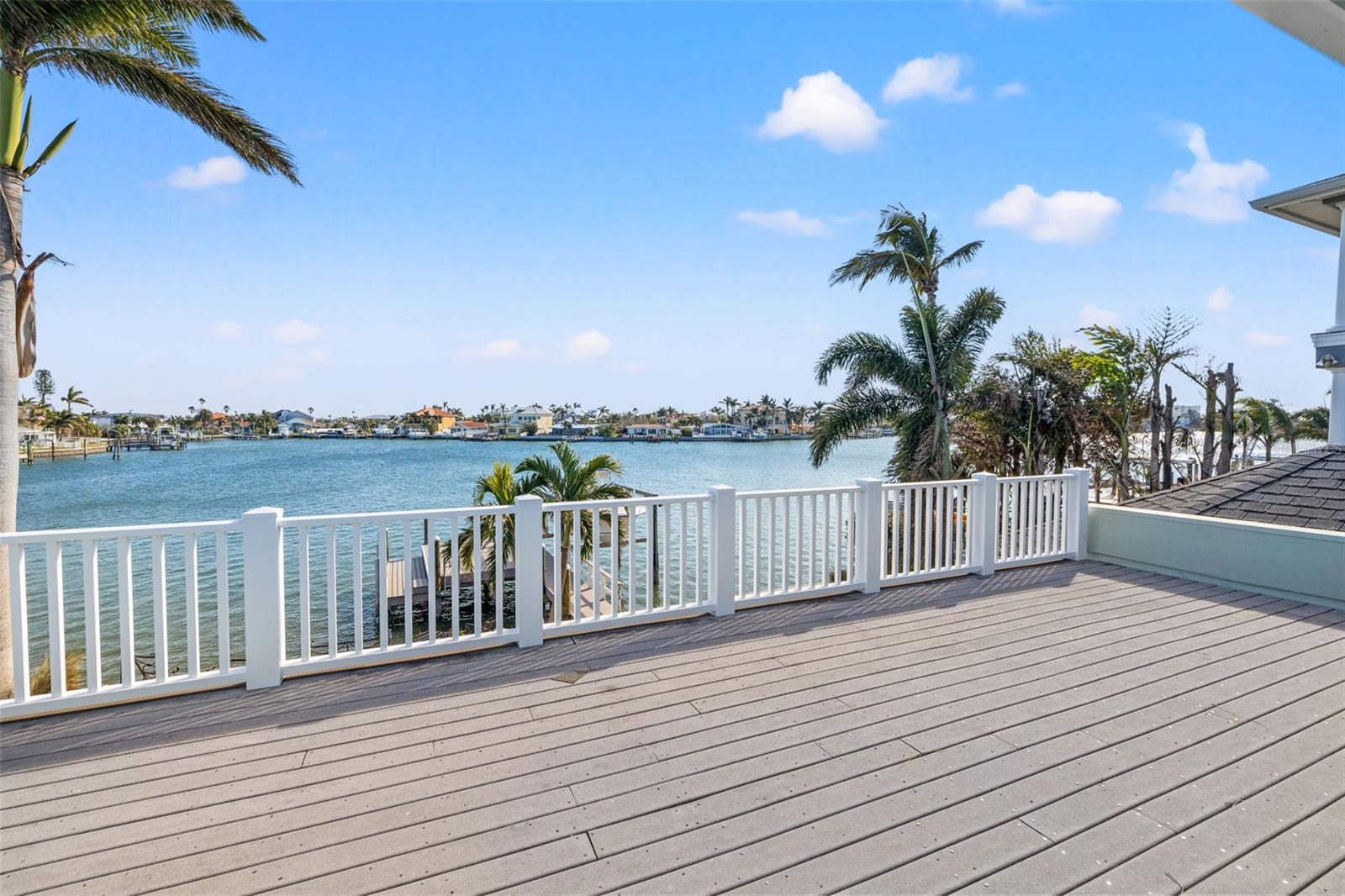 Image 14 of 19 For 17077 Dolphin Drive
