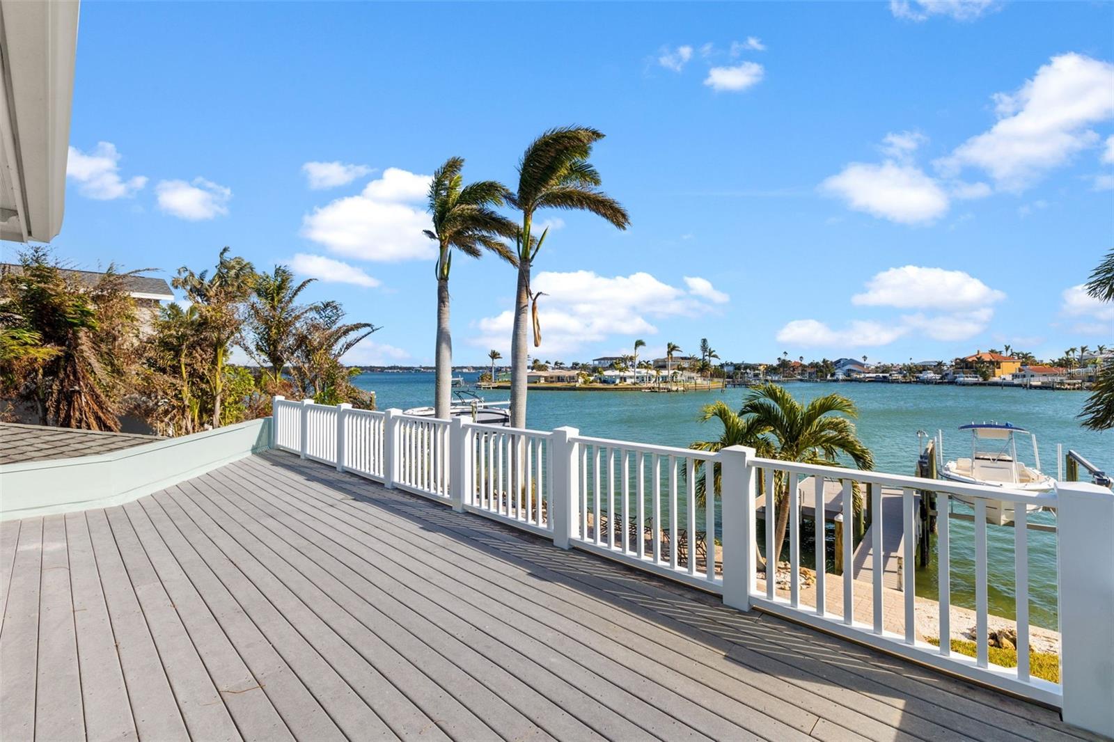 Image 15 of 19 For 17077 Dolphin Drive