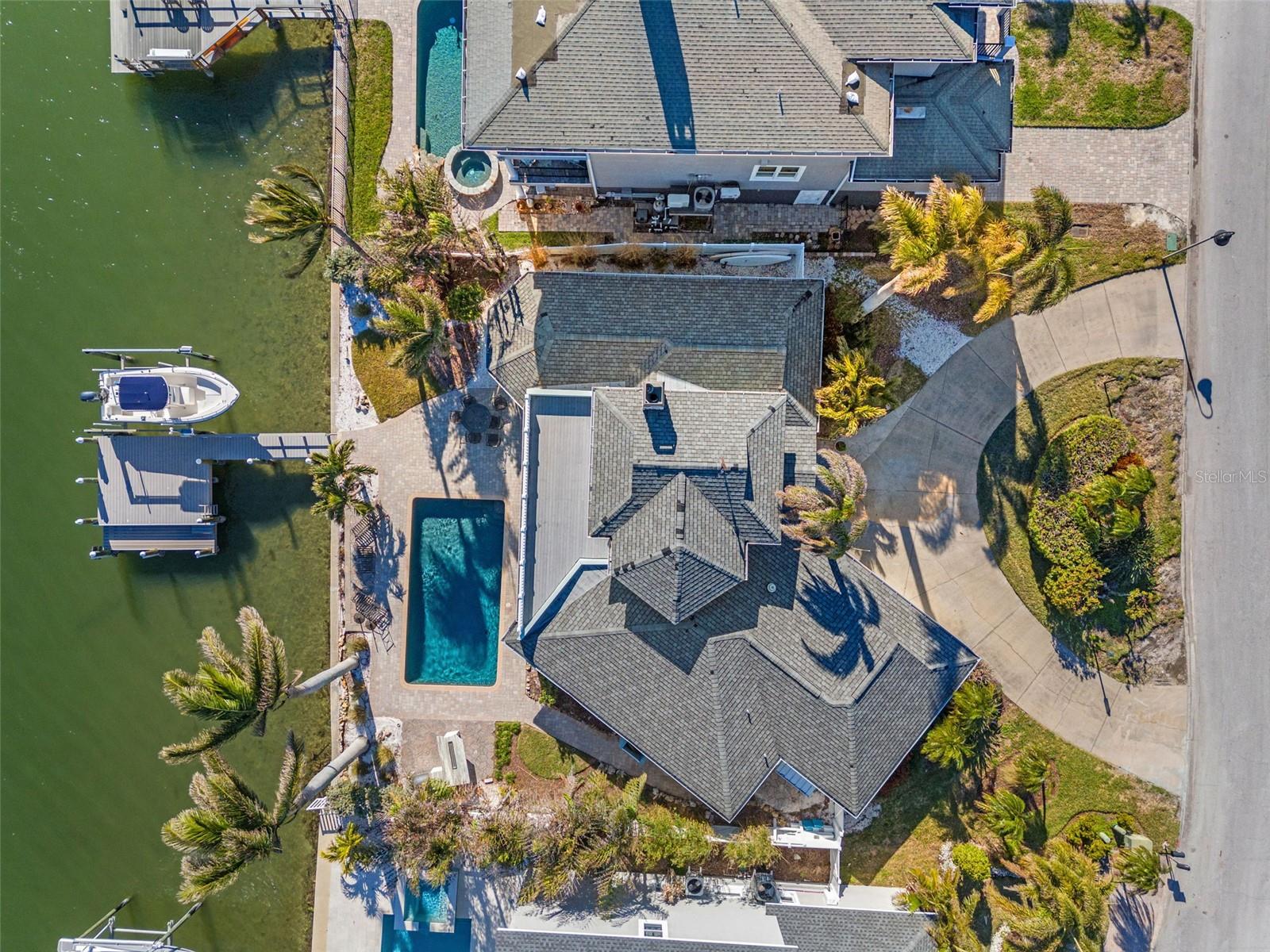 Image 18 of 19 For 17077 Dolphin Drive