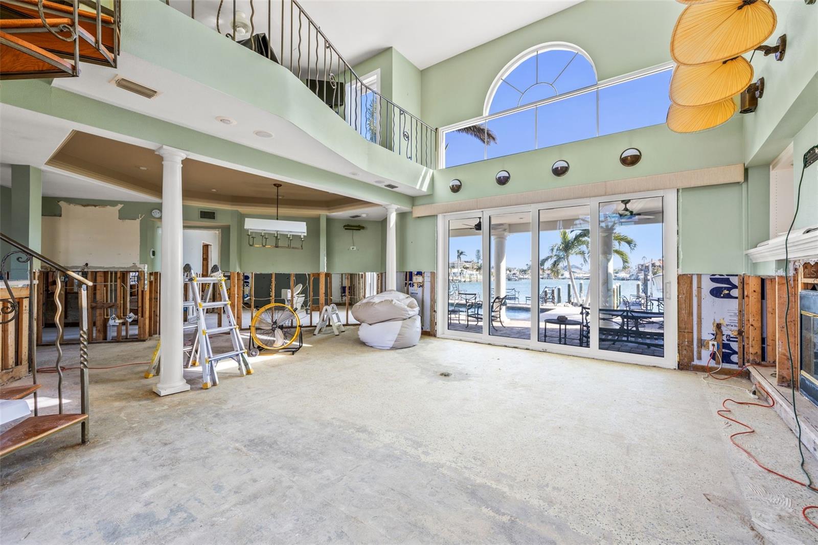 Image 7 of 19 For 17077 Dolphin Drive