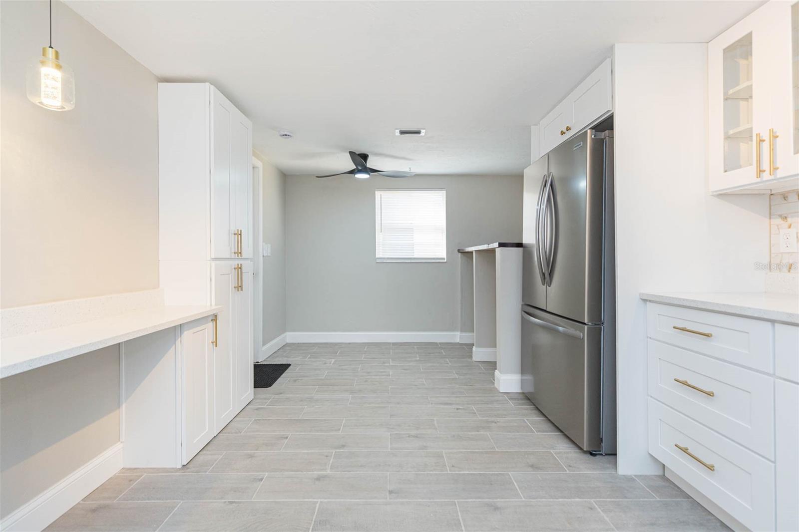 Image 13 of 43 For 11034 Tamarix Avenue
