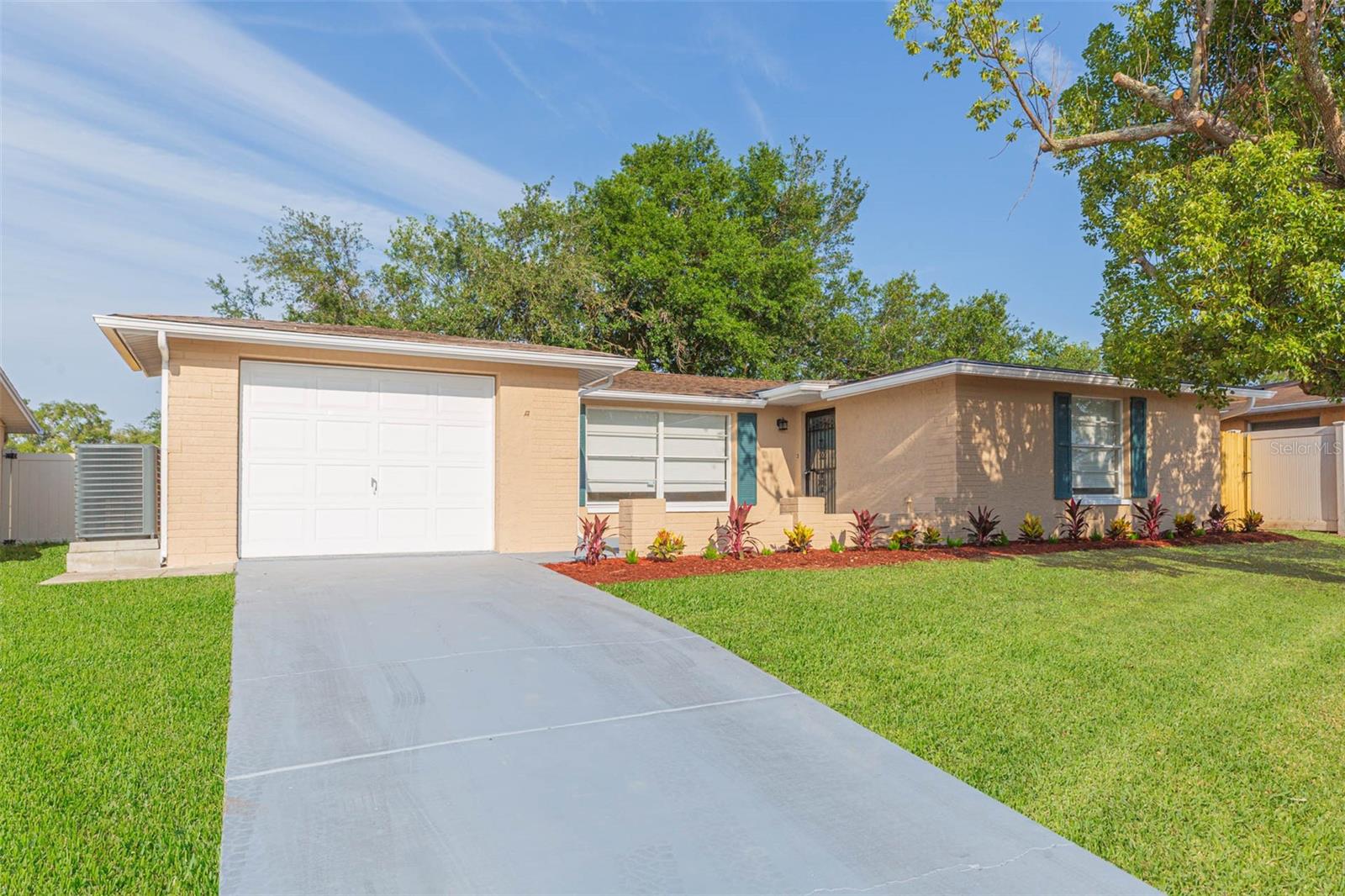 Image 2 of 43 For 11034 Tamarix Avenue