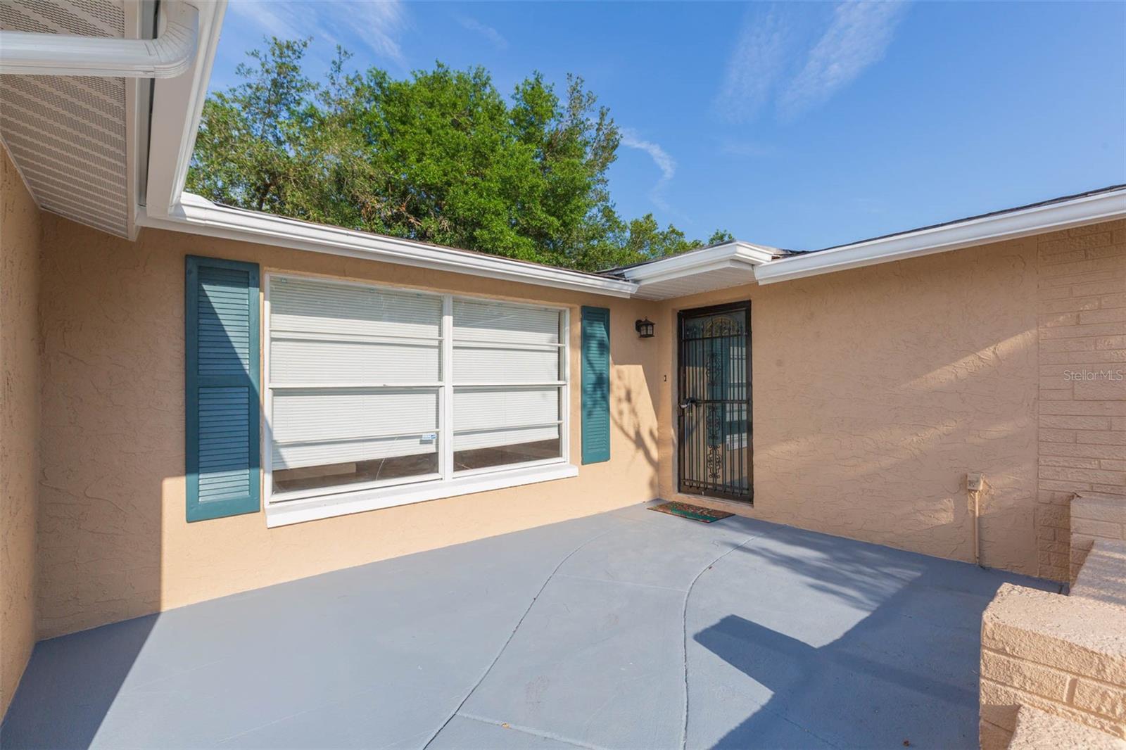 Image 3 of 43 For 11034 Tamarix Avenue