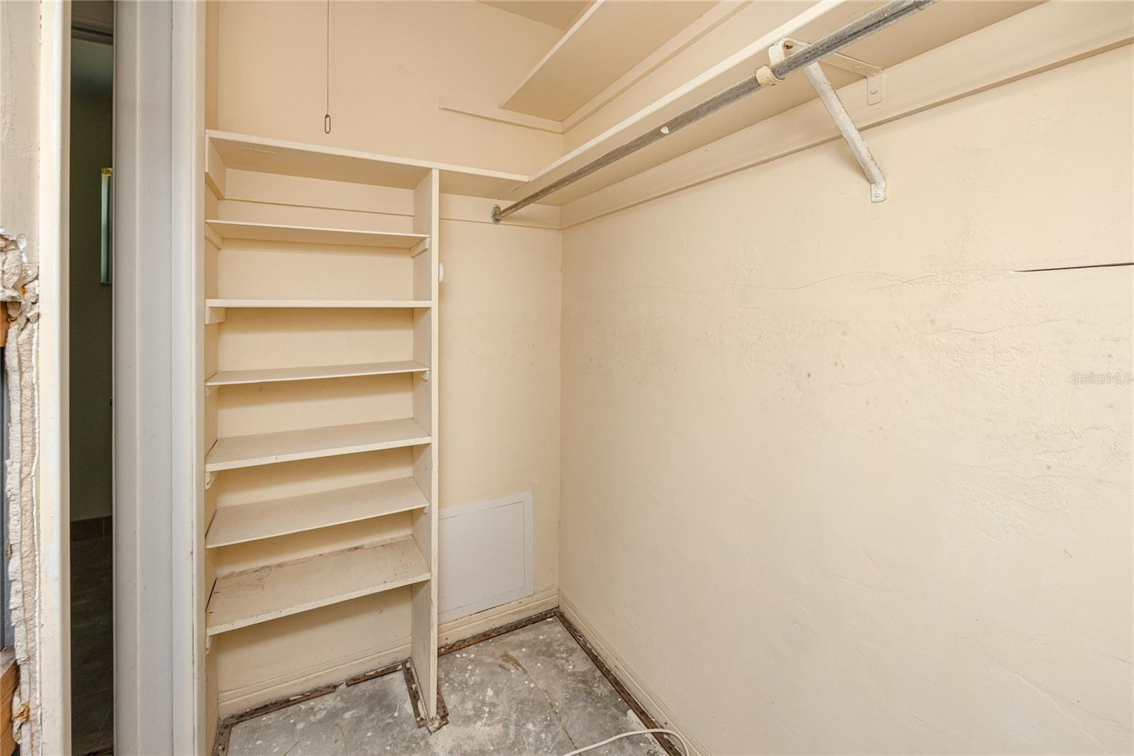 Listing photo id 25 for 11465 7th Street E
