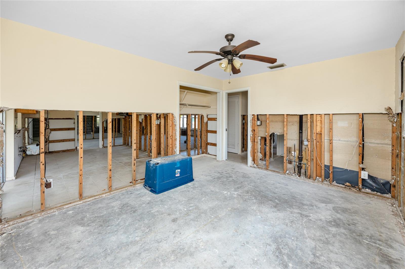Listing photo id 28 for 11465 7th Street E