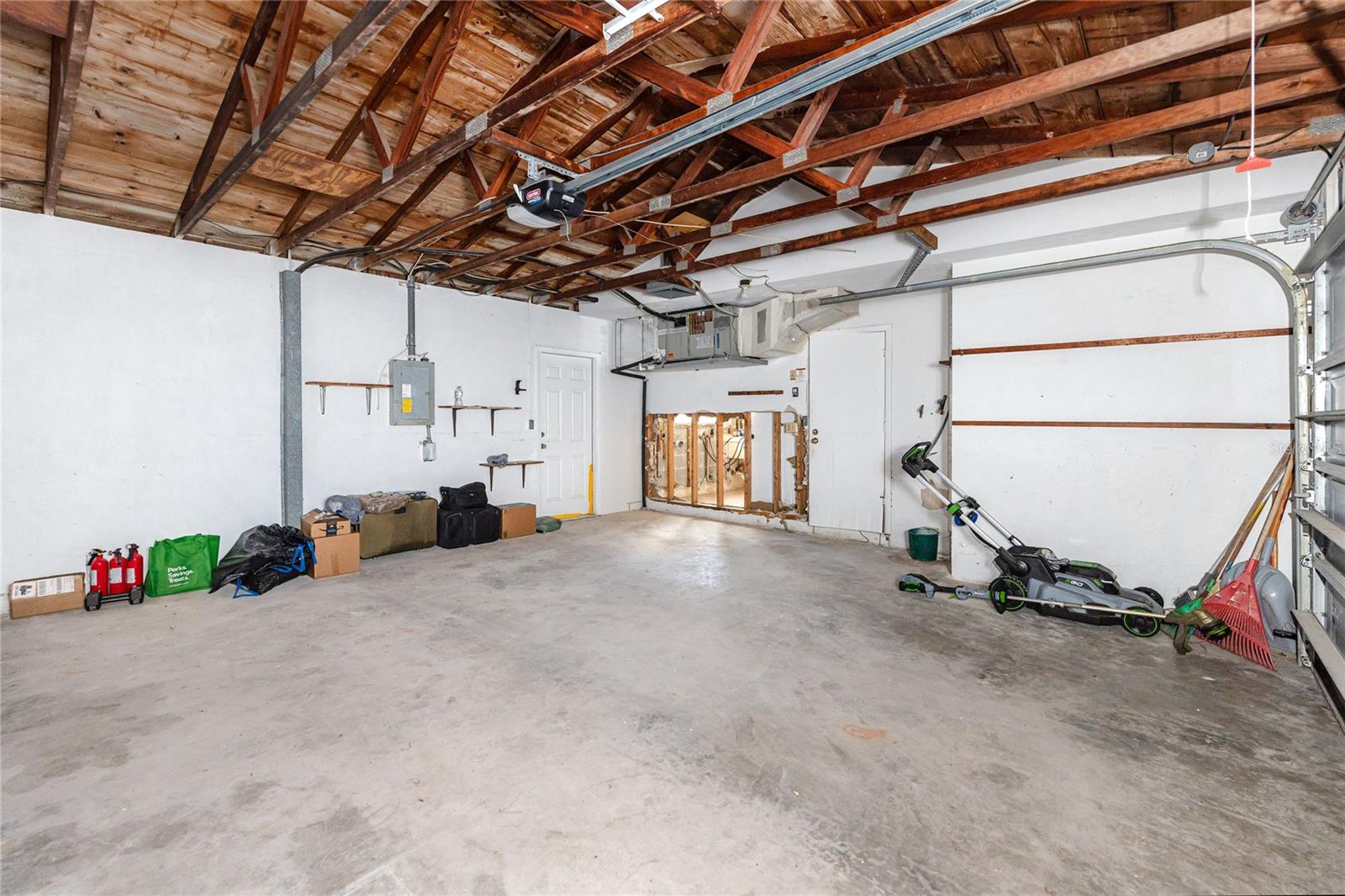 Listing photo id 33 for 11465 7th Street E