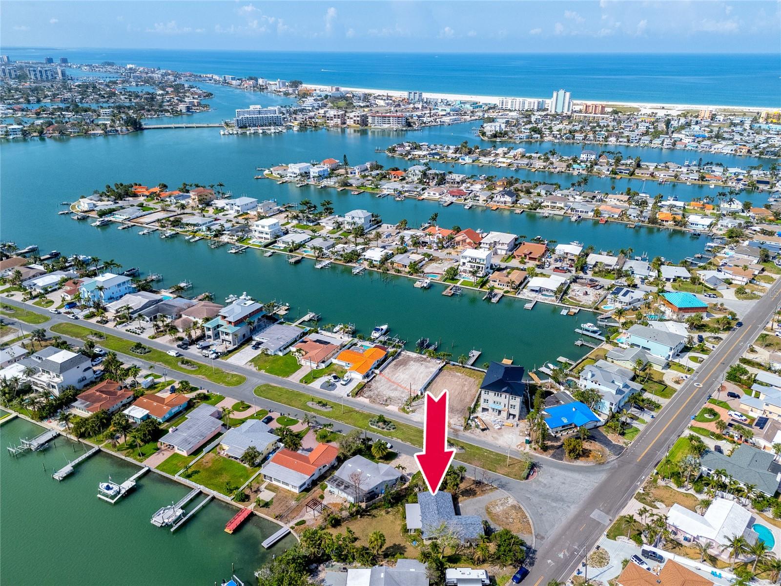 Listing photo id 2 for 11465 7th Street E